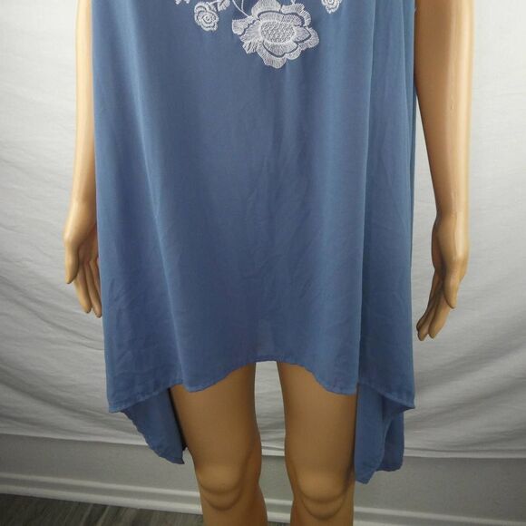 Torrid Georgette Sleeveless Floral Embroidered Shark Bite Blouse Tank Plus Size - Picture 5 of 12